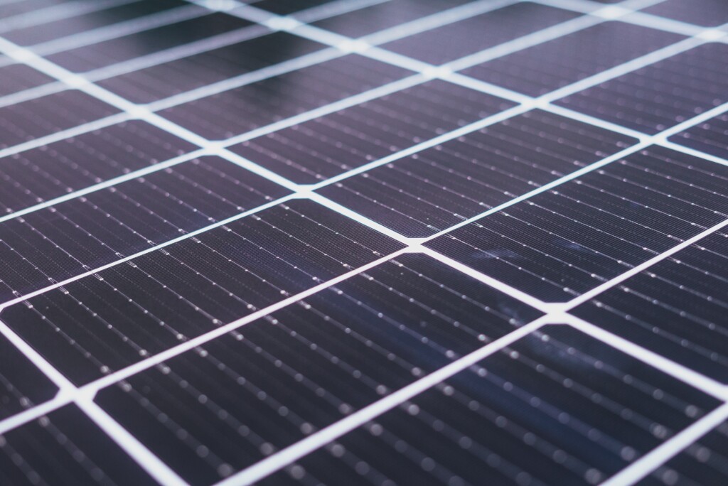 Solar Panels vs. Solar Shingles: An In-Depth Guide to Empowering Your Green Energy Choices img - 1