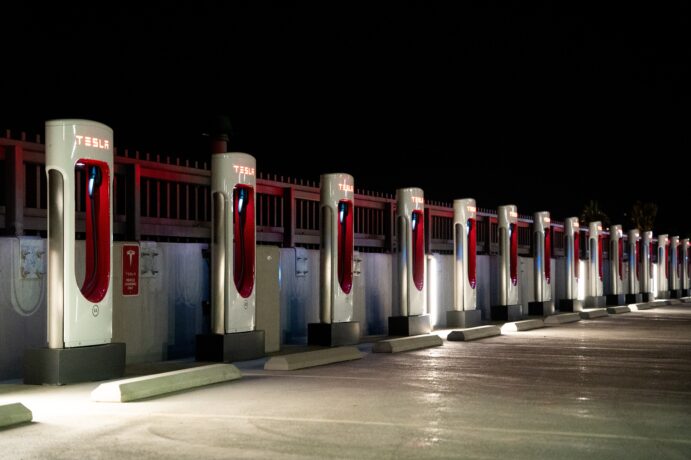 How Long Does It Take To Charge a Tesla? img - 1