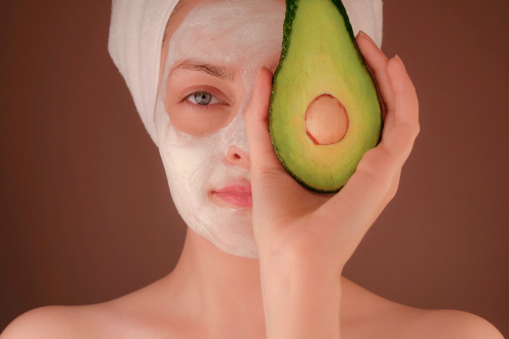 Greening Your Beauty Routine: Eco-Friendly Cosmetics and Personal Care Products img - 3