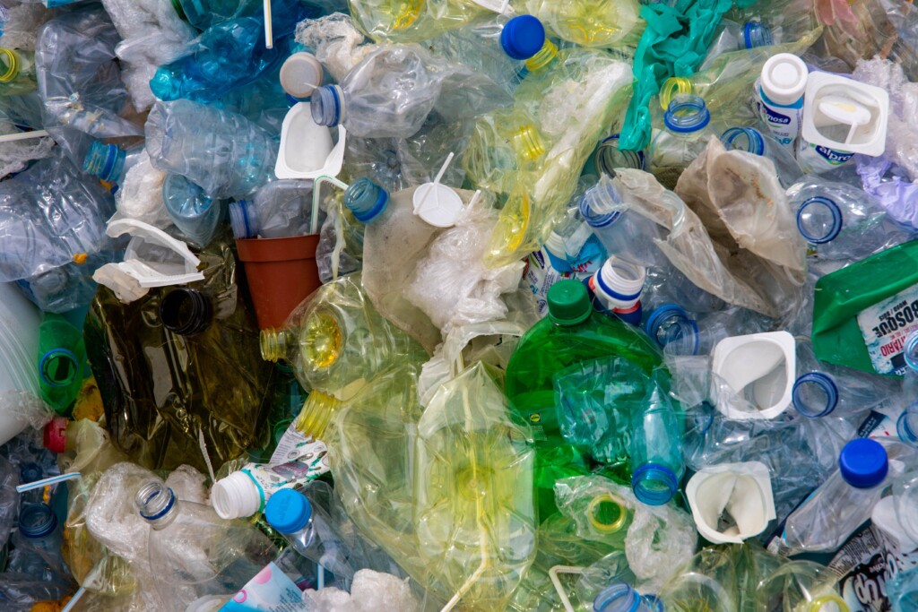 30 Shocking Statistics on Plastic Pollution - An Urgent Wake-Up Call for Global Action img - 3